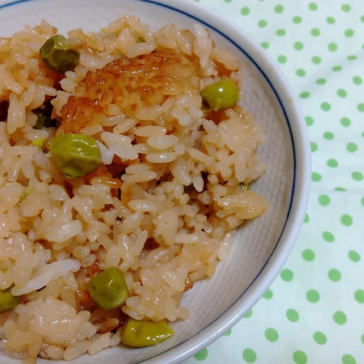 豆ご飯☆ほくほくエンドウ豆が美味しい♪